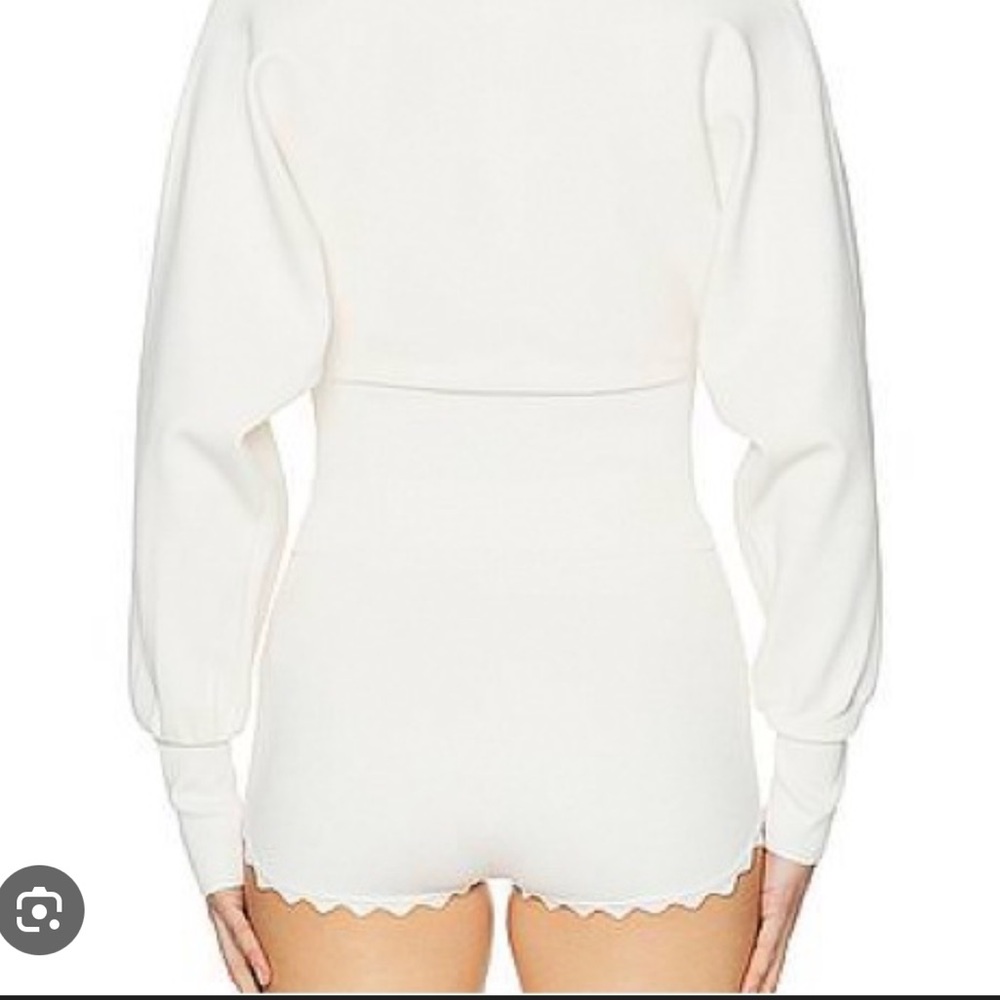 NWOT - Helsa Elvira Shorts in Cream, Size Small - Picture 2 of 7